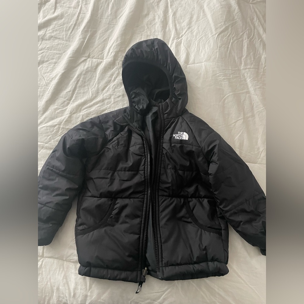 Northface 4t black puffer coat